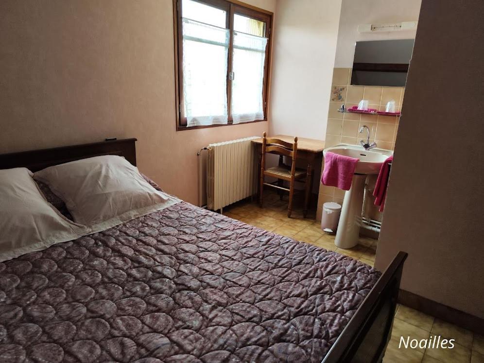 A L'Etape De La Ferme Bed & Breakfast Noailles  Dış mekan fotoğraf